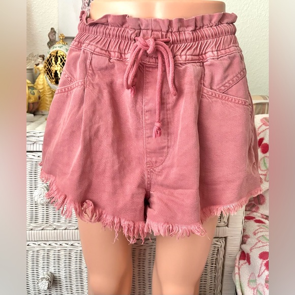 We The Free 62% Cotton Denim paperbag waist distressed shorts Pink color Size S - Picture 1 of 9